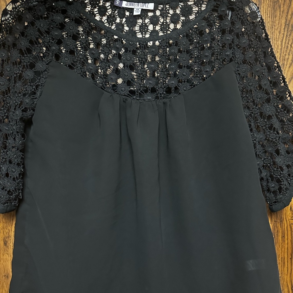 Jennifer Lopez blouse